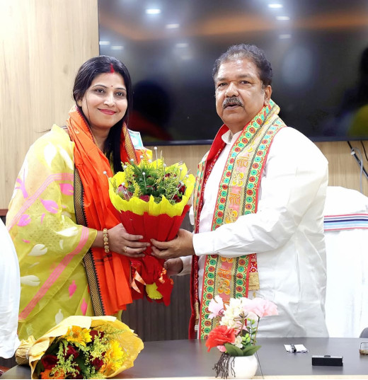 चुनाव से पहले RJD को झटका, पूर्व सांसद पीतांबर पासवान की बहू प्रीति राज BJP में शामिल
